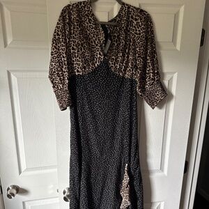 Boohoo plus contrast animal puff sleeve midi dress
